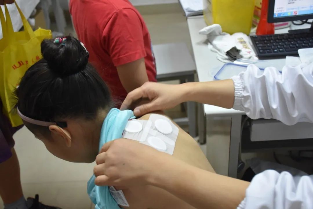 1、三伏貼的作用功效及適用人群的選擇
